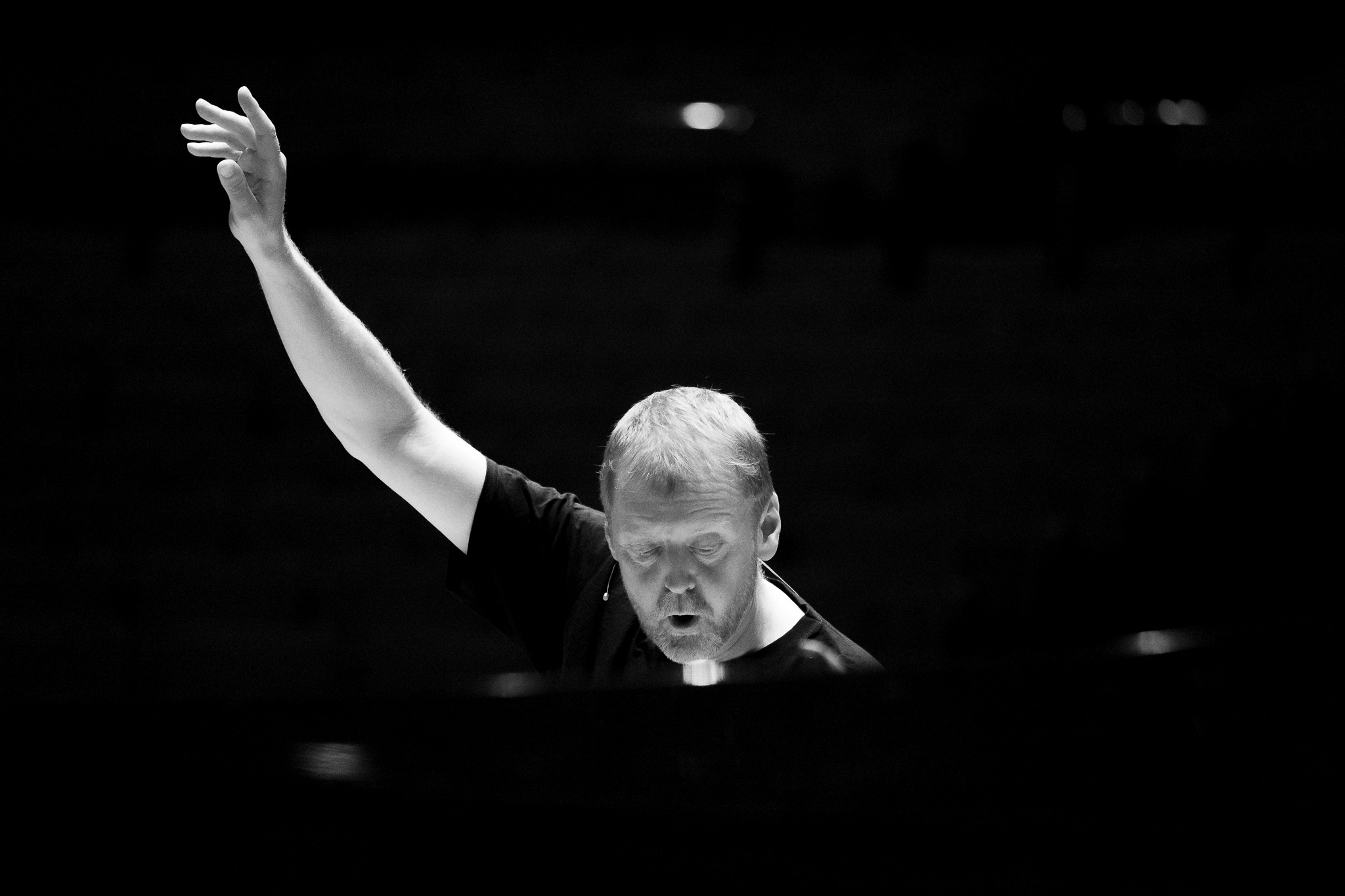 Conductor c Ben Reason