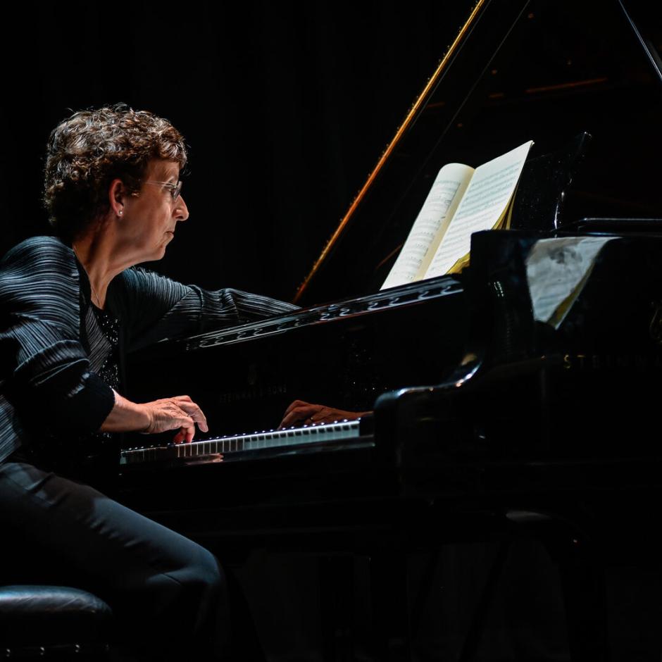 Pianist c Monika S Jakubowska