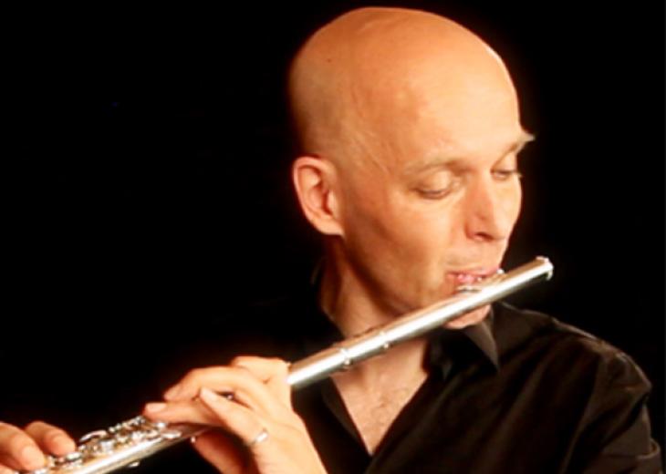 Tilmann Dehnhard playing the flute